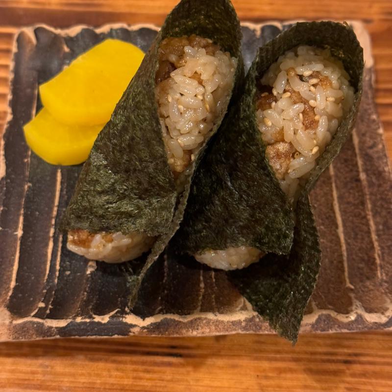 グルクンおにぎり(居酒屋 八重山村 （やえやまむら）)