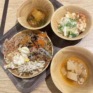 ランチビュッフェ(都野菜賀茂 大阪駅店)