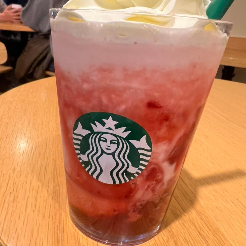 メリーベリー ストロベリー フラペチーノ®(スターバックスコーヒー 三木サービスエリア(上り線)店)