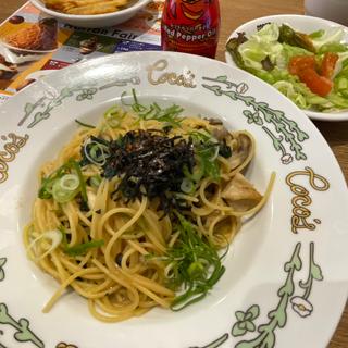 チキンと2種きのこの和風バター醤油パスタランチ(ココス 鎌倉大船店)