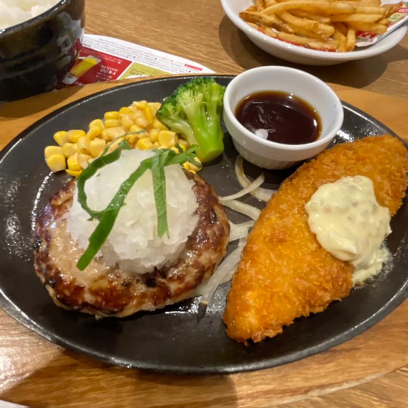 おろしハンバーグ&白身魚フライランチ(ココス 鎌倉大船店)