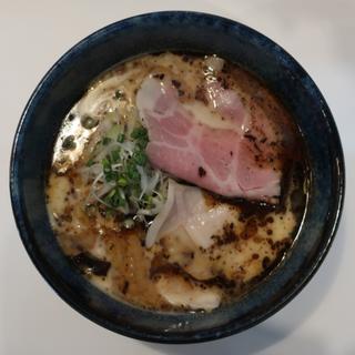 黒白湯ラーメン