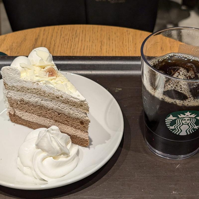 ホワイトモカケーキ(スターバックスコーヒー ビーンズ阿佐ヶ谷てくて店)