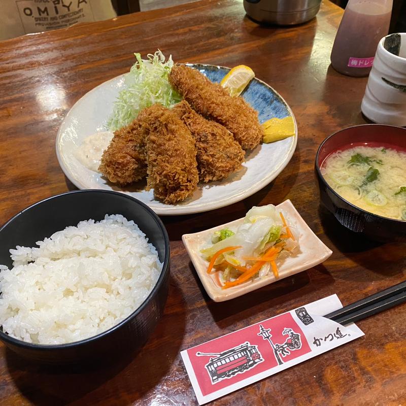 牡蠣フライとひとくちカツ(かつ進 神田鎌倉橋店)