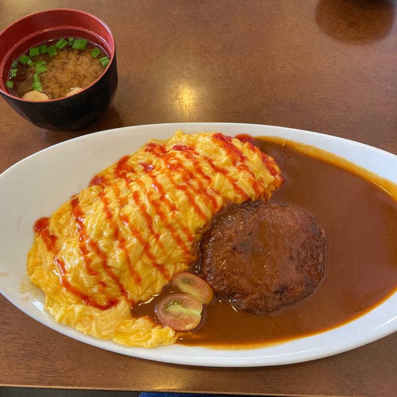 ハンバーグオムライス(むぎわらぼうし )