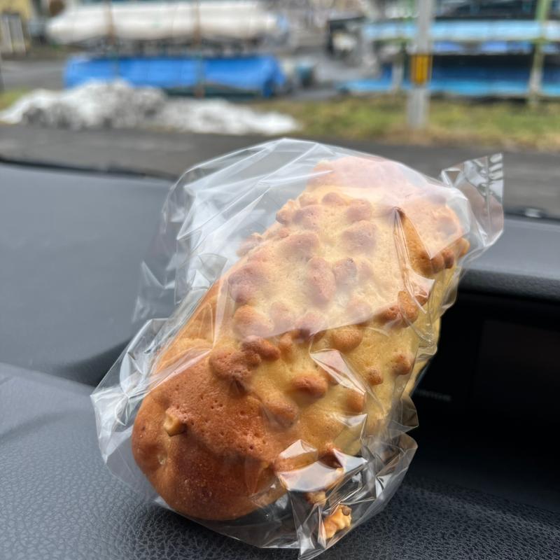 くるみパン(ベーカリーファブリカ)