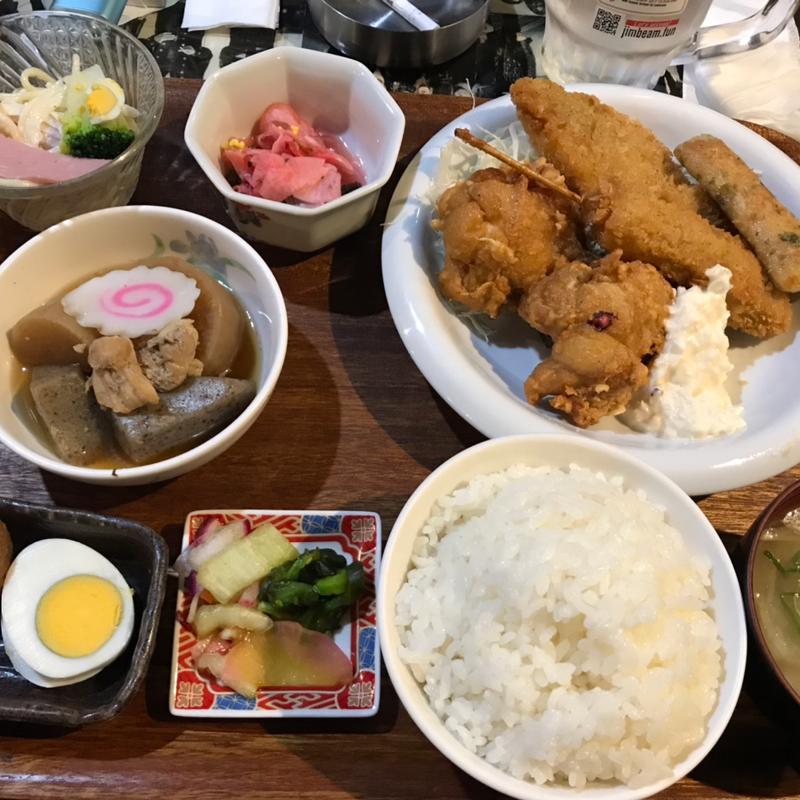 手羽元唐揚げ＆mixﾌﾗｲ （串揚げ、竹輪、白身魚） (えちごやきゅーぴー)