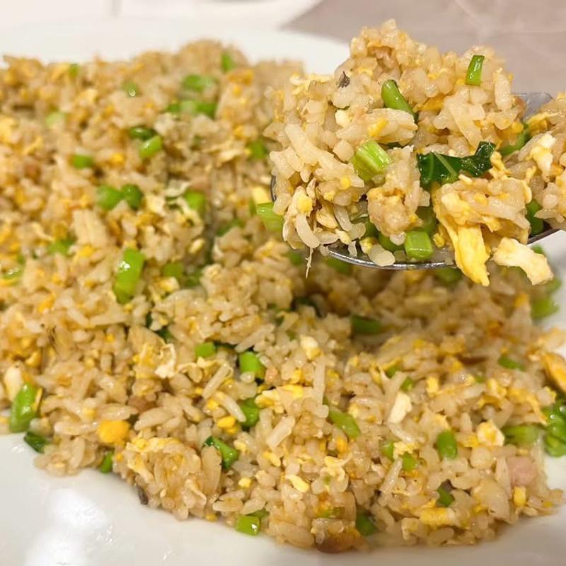 カオパットプラーケム(珍平酒楼（チャンペンレストラン）)