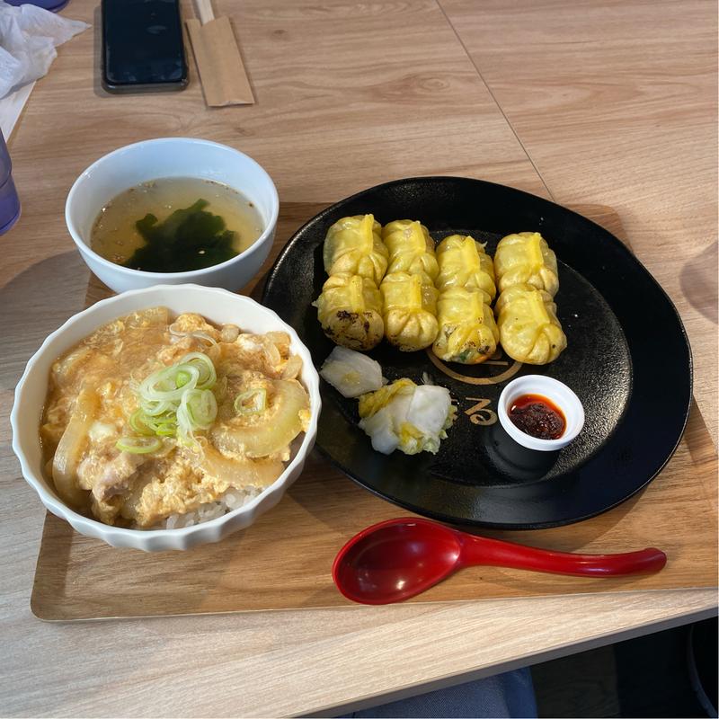 親子丼、ジンまる定食(金まる餃子)