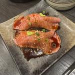 牛炙り握り(焼き肉家 そら)