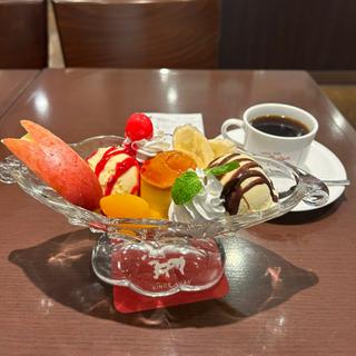 プリンアラモードセット(エビアン エスパル店)