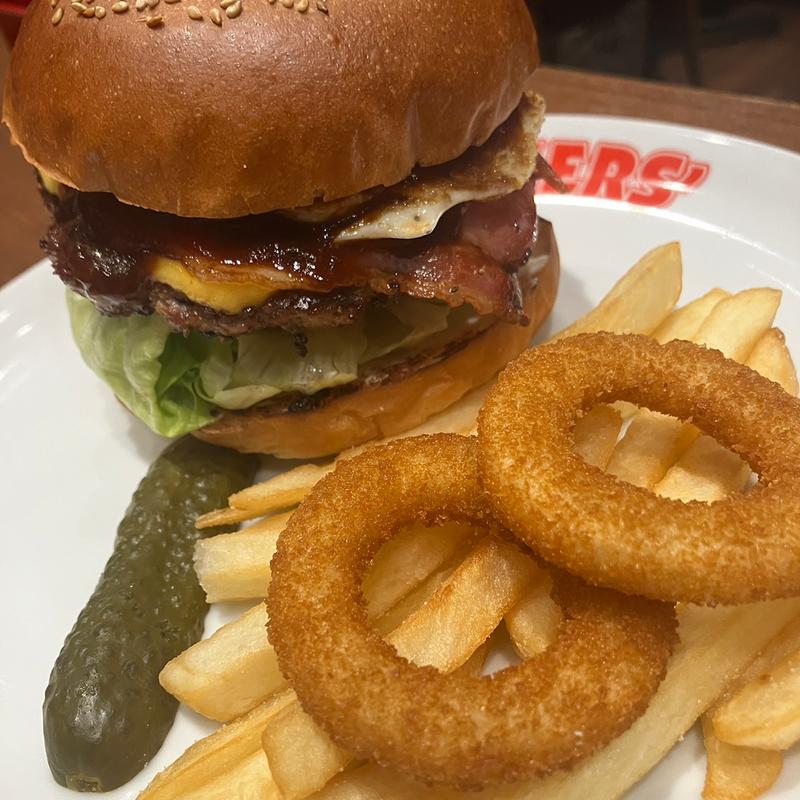 ベーコンエッグチーズバーガー(ブラザーズ 日本橋店)