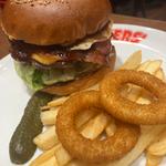 ベーコンエッグチーズバーガー