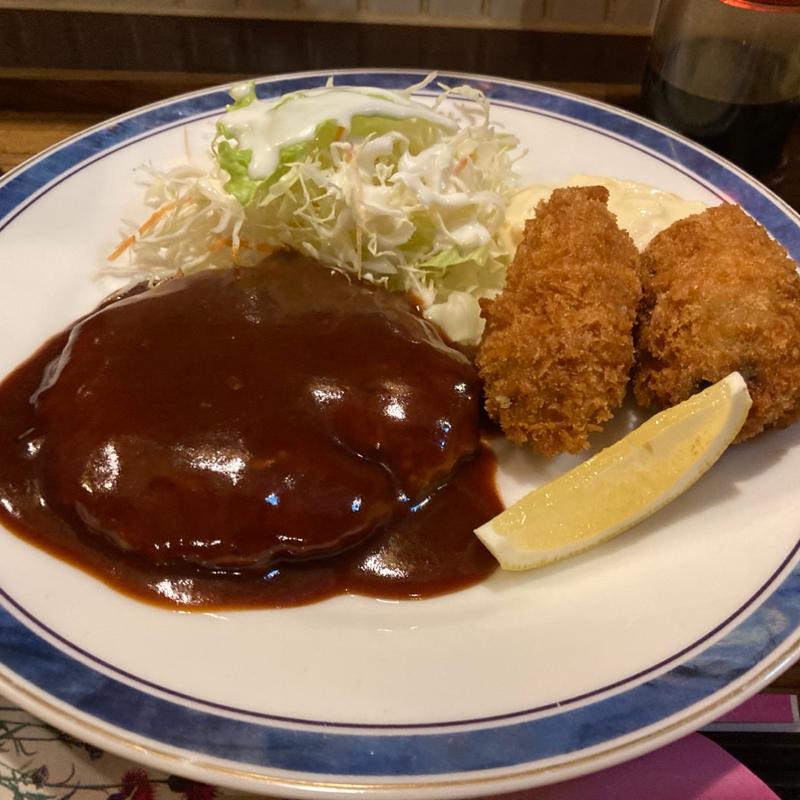 手作りハンバーグと牡蠣フライ定食(一八の食家)