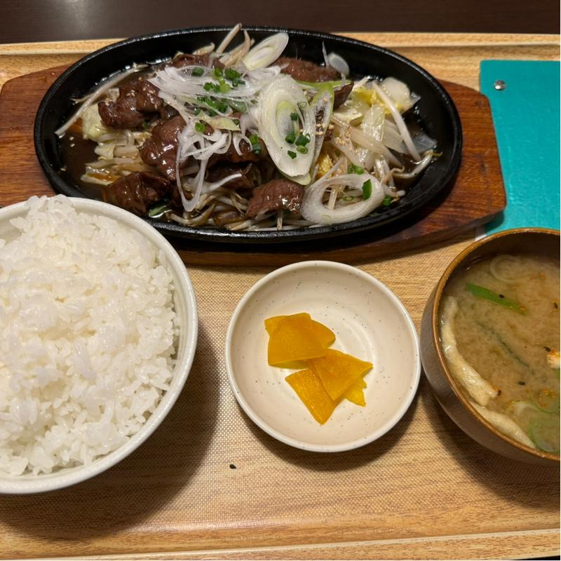 牛ハラミスタミナ焼き定食(大衆食堂 定食のまる大 飯田橋西口店)