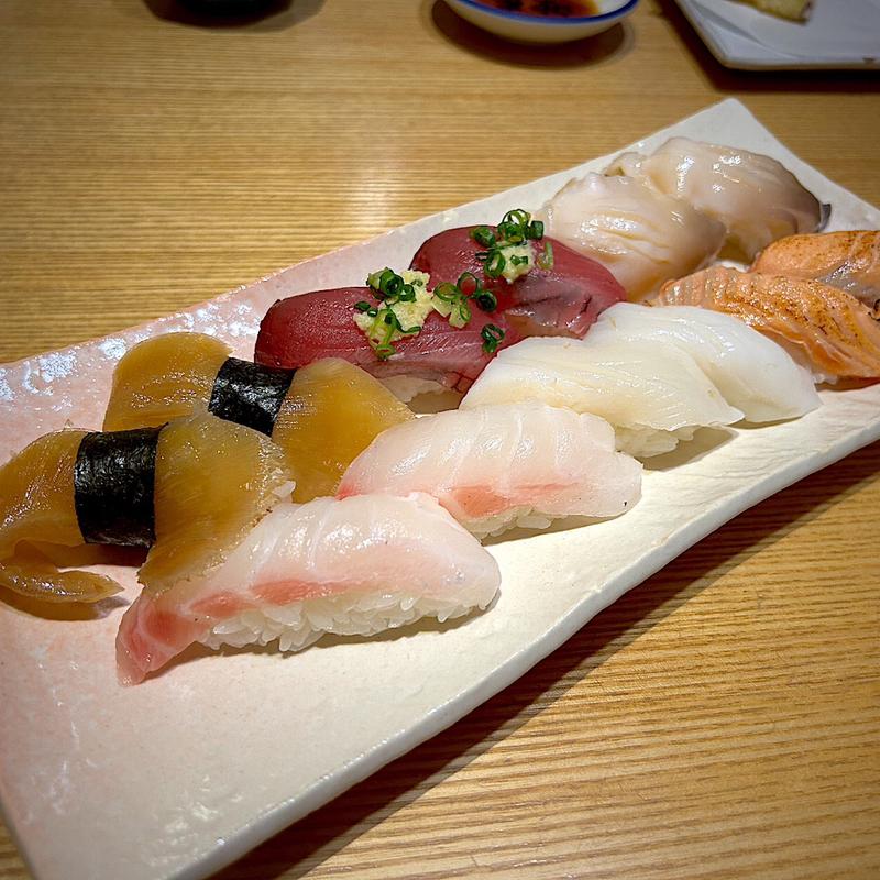 さわら、いか、炙りサーモン、ふかひれ、かつお、ホッキ貝(すし波奈　仙台パルコ店)