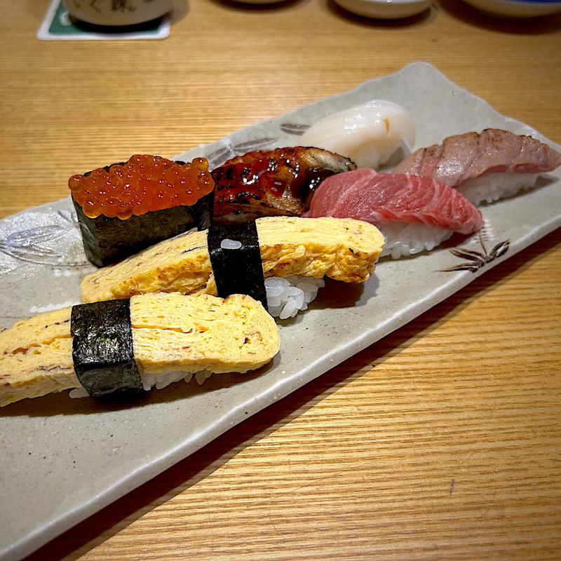 玉子、まぐろ中トロ、炙りまぐろ中トロ、うなぎ、イカ、いくら(すし波奈　仙台パルコ店)