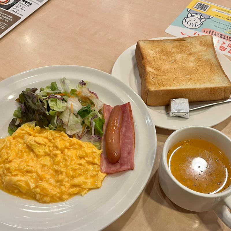 スクランブルエッグ&ベーコンソーセージセット(ガスト 浦和駅西口店)