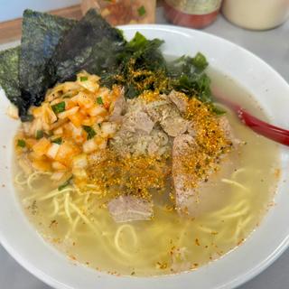 塩ラーメン中盛り＋もやし＋辛タマ(ラーメンショップ 122号騎西店)