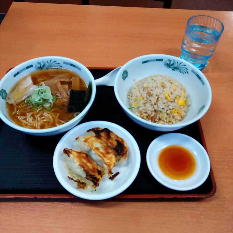 半ラーメン+ 半炒飯+3餃子セット(日高屋 田町西口店)