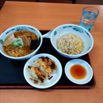 半ラーメン+ 半炒飯+3餃子セット
