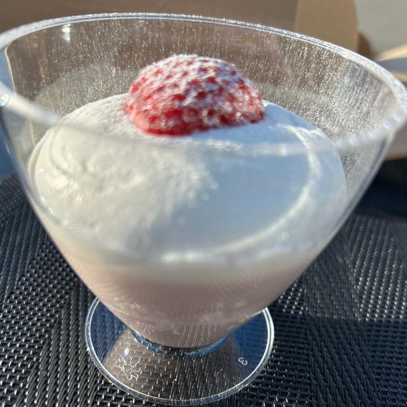 いちごミルクプリン(bakeshop.gf NeriNe)