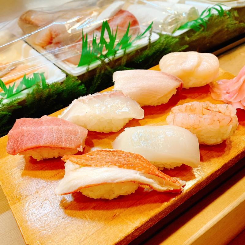 中生寿司(翁寿し （おきなずし）)