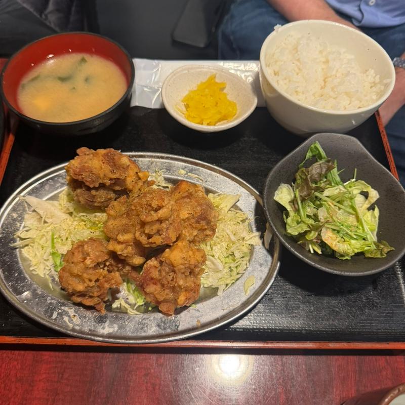 唐揚げ定食(アモーレ 新宿店)
