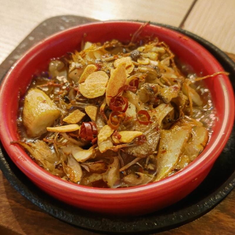 きのこのアヒージョ(ビーフキッチンスタンド 横浜西口一番街店)