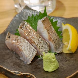黒むつ炙り刺身(魚と酒はなたれ 野毛五番街店)