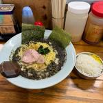 黒バラ海苔ラーメン　半ライス