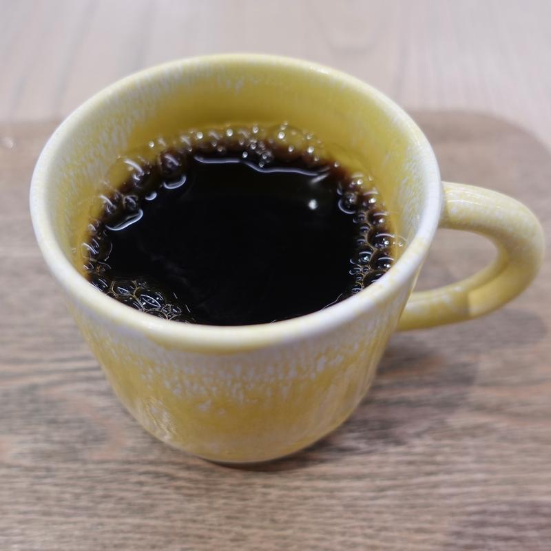 ホットコーヒー(ampere 本の森ちゅうおう)