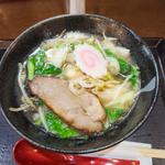 野菜醤油らーめん