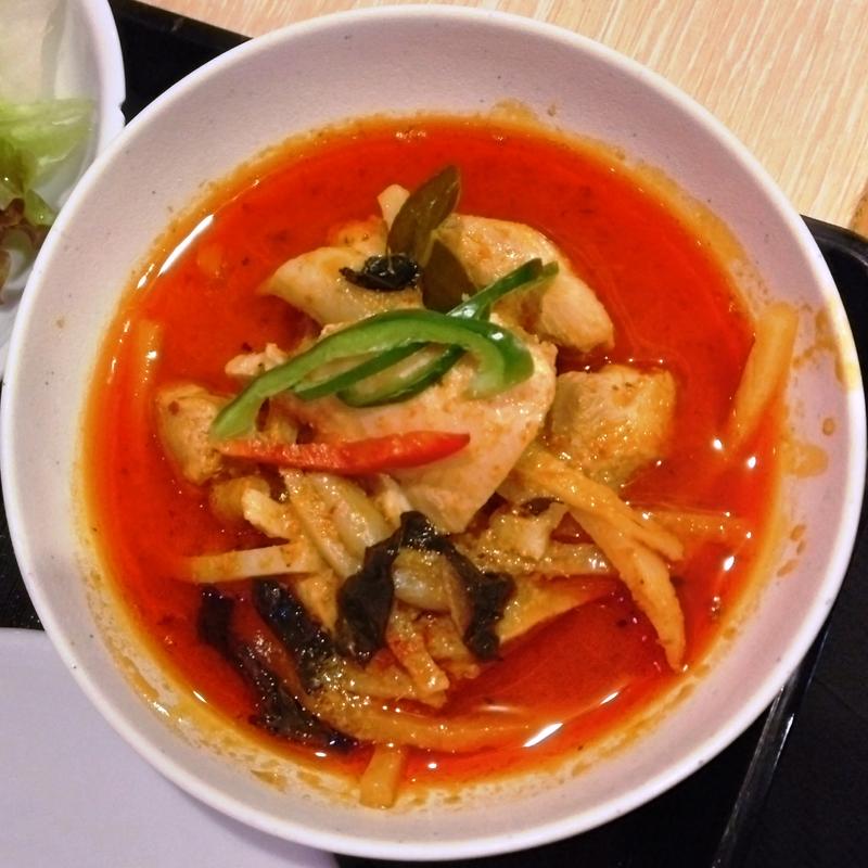 レッドカレー【ゲーンデーン】(ココナッツシュガー 大岡山店（タイ料理店）)