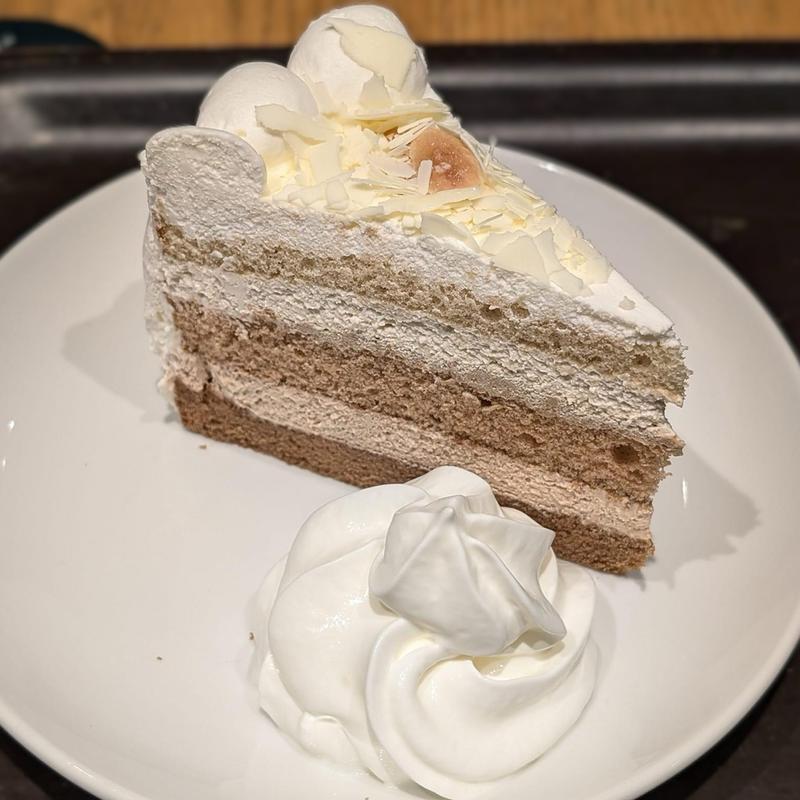 ホワイトモカケーキ(スターバックスコーヒー 明大前店)