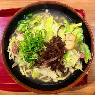 トーフ野菜そば(沖縄家庭料理の店 ケンミン食堂)