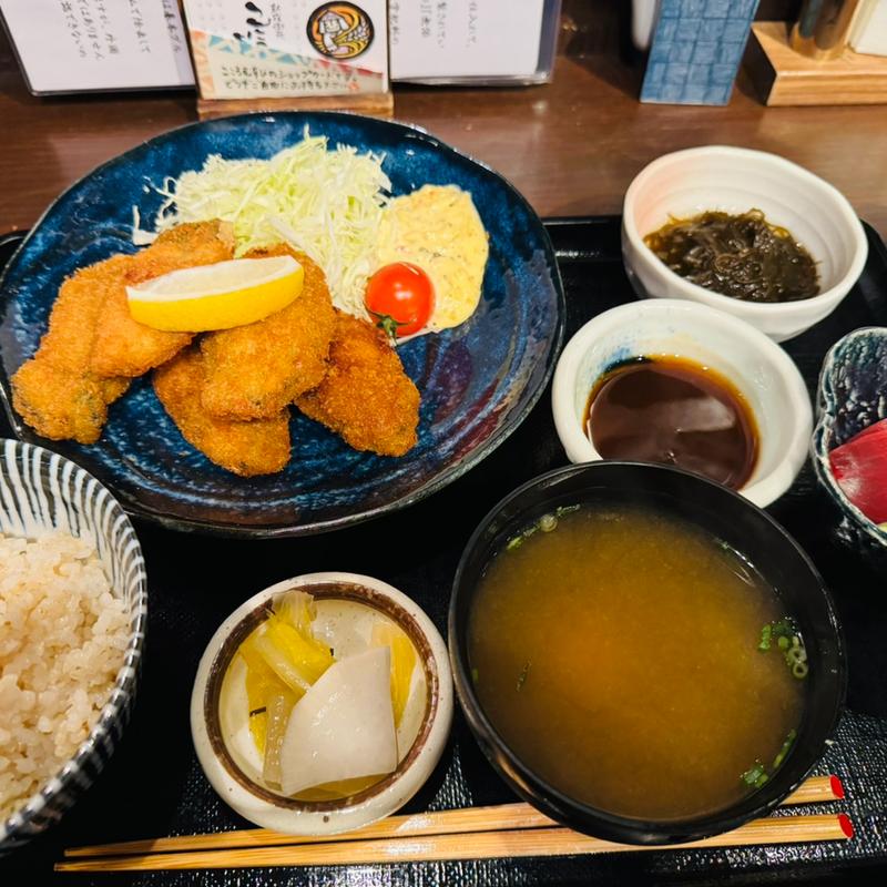 大ぶりカキフライ定食(こころむすび )