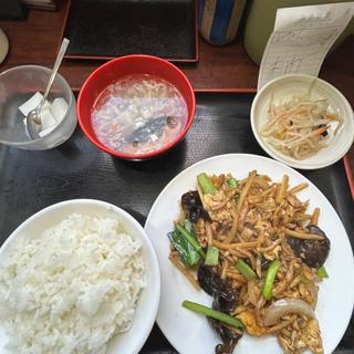 豚肉とキクラゲと玉子炒め定食(大連飯店)