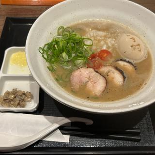 鶏煮干しらぁめん醤油味玉