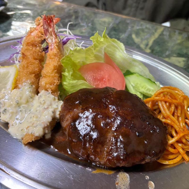 ハンバーグとエビフライ 中ライス付き(Ｃａｆｅ ｒｅｓｔｏ)