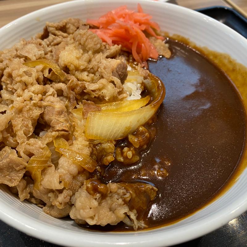 肉だく牛黒カレー(吉野家 帝塚山店)