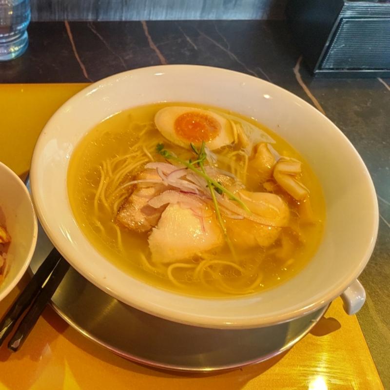 丸鶏そば塩(日出次　焼津店)