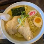 丸文ラーメン（太麺.大盛）(麺屋 ○文)