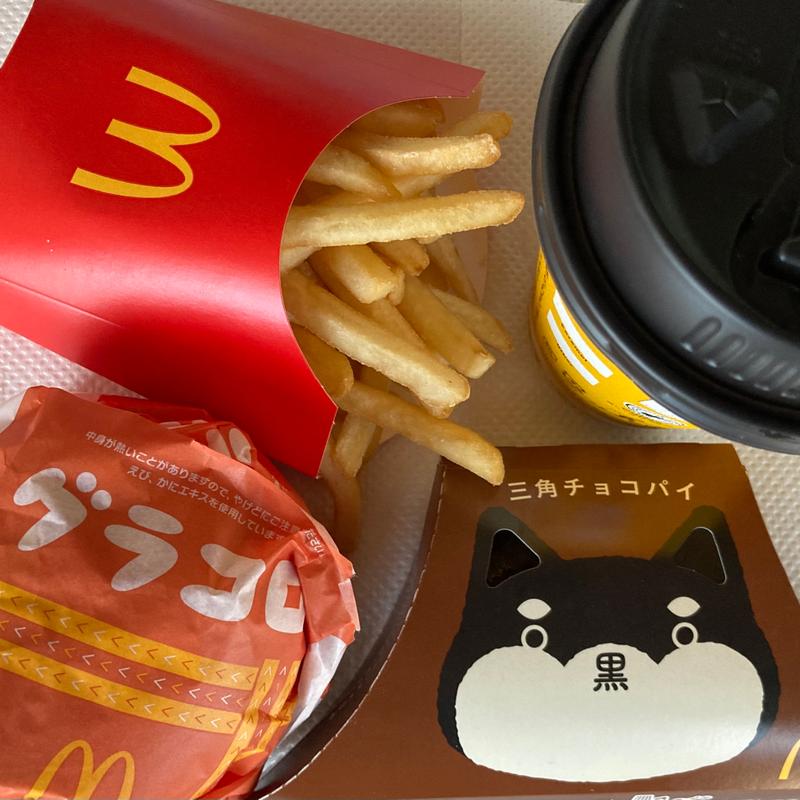 グラコロセット&三角チョコパイ黒(マクドナルド 健軍店 )