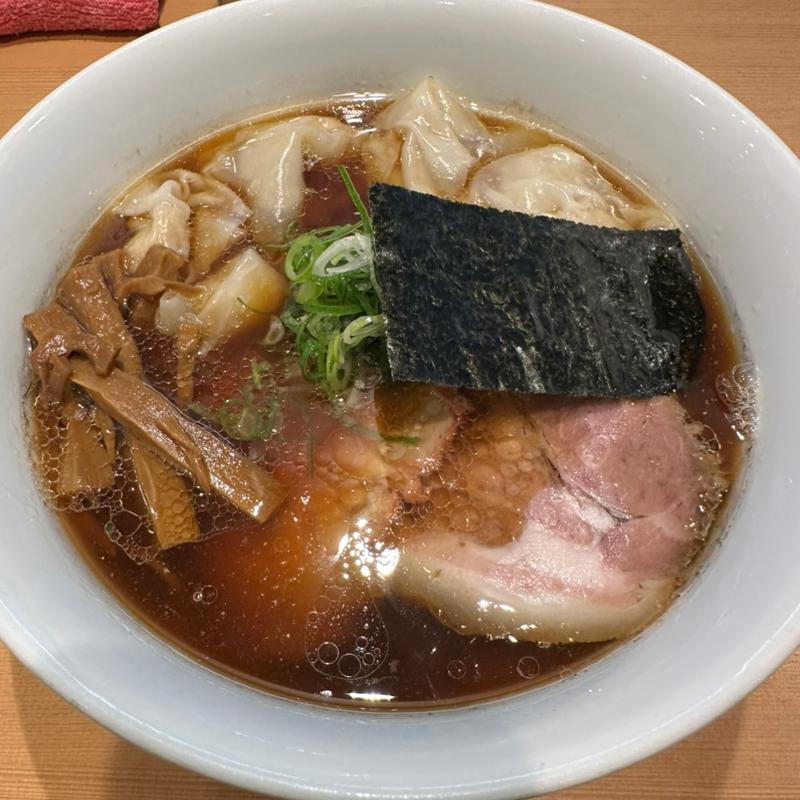 醤油ワンタンらぁ麺 大盛り(らぁ麺 すぎ本)