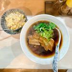 Sセット(豚の角煮蕎麦＋半炒飯 )(蕎麦 いなり)