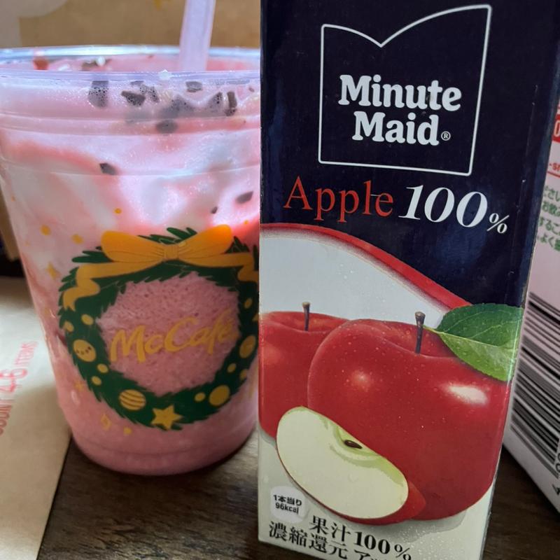 Wいちごフラッペ(マクドナルド 光明池エムズコート店)