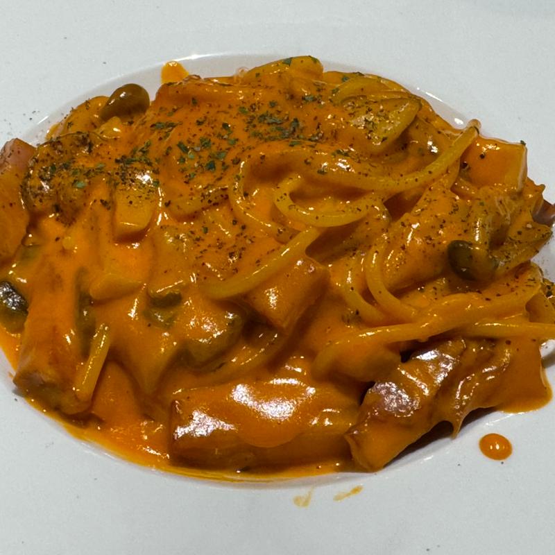 ちょっとリッチなナポリタン(月と太陽ブルーイング)