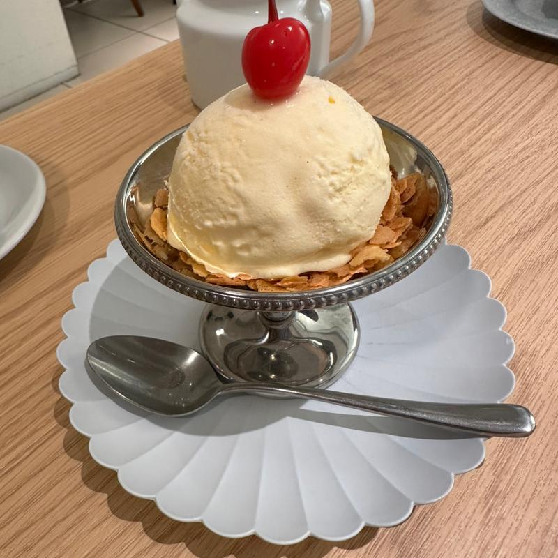 自家製アイスクリーム(TRIANGLE CAFE（トライアングルカフェ）)