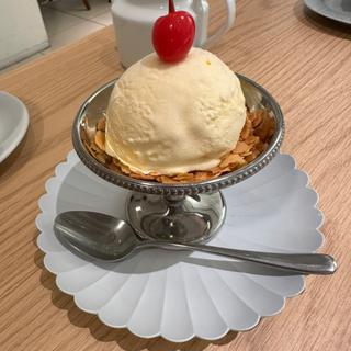 自家製アイスクリーム(TRIANGLE CAFE（トライアングルカフェ）)